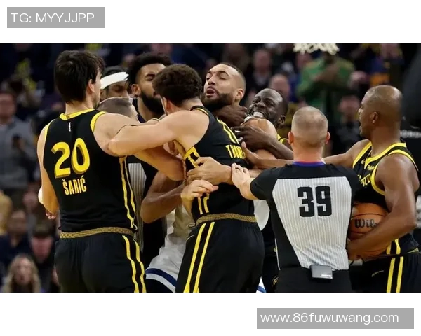 鲁迪戈贝尔的篮球之路与职业生涯的辉煌成就分析